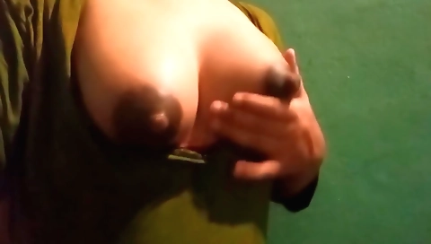 Sexy stepmom masturbating and masturbating for free
