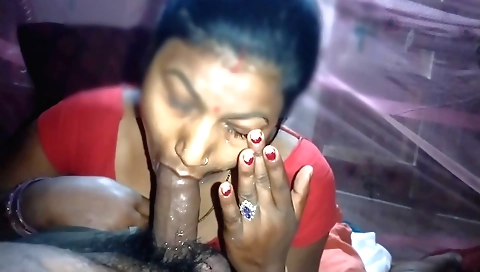 Indian brunette has fun with cum in her mouth and pussy