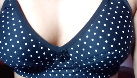 Amateur indian mature housewife makes her own home made porn video