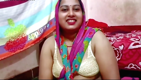 Indian hottie with a hairy body in hot amateur porn