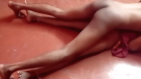 Indian girl in sexy body pillow in homemade clip video