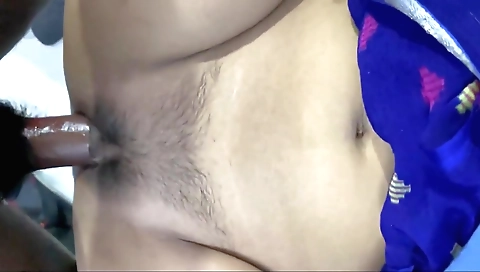 Indian chick with a beautiful face gets her hairy pussy filmed