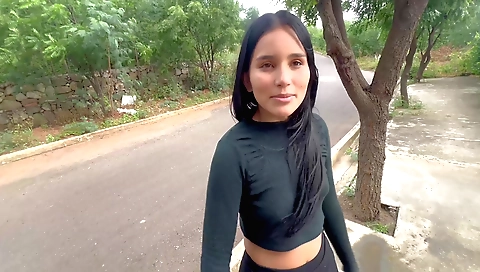 Indian girl fucks her pussy and gets her pussy licked