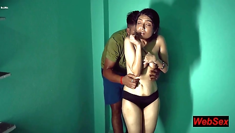 Amateur brunette with a sexy body enjoys hardcore sex