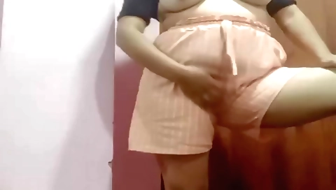 Busty amateur girl with a sexy body is showing off