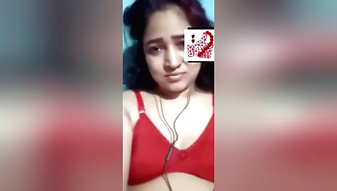 Ebony brunette solo masturbation in the web cameras