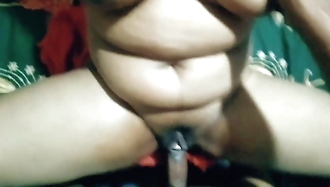 Chubby indian girl is having a good sex with her lover