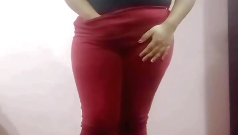 Indian amateur beauty naked and masturbating in webcams