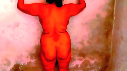 Indian brunette with sexy body enjoys warm pussy sex