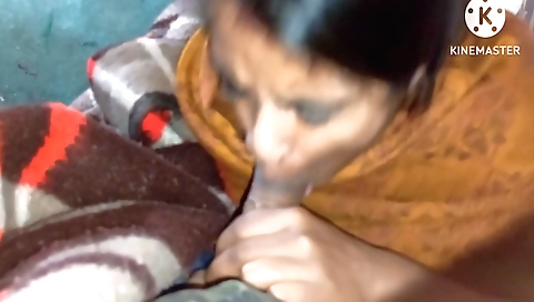 Indian bhabhi with wet lips getting handjob and cum in mouth