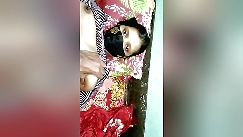 soniya bhabhi makes a great move in this fucking scene