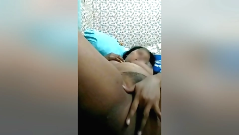 Amateur hairy fetish with hairy pussy masturbation