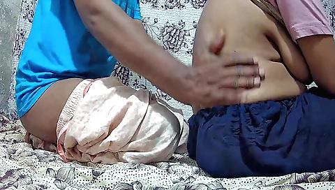 Indian teen stepsister gets horny for her boyfriend