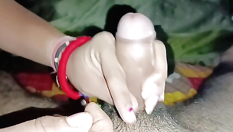 A guy is fucking a nice face babe in a homemade 3some