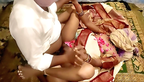 Indian brunette chick fucks and enjoys the attention