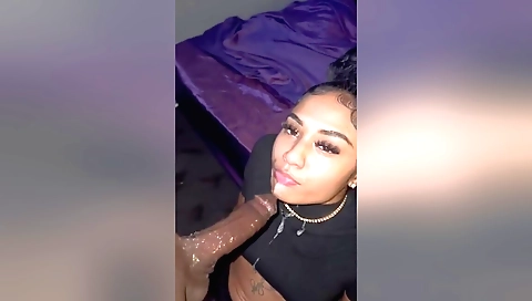Indian brunette gets a facial on her tattooed face