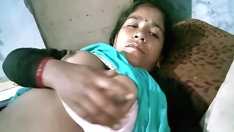 Indian brunette hairy babe with a nice round butt has sex