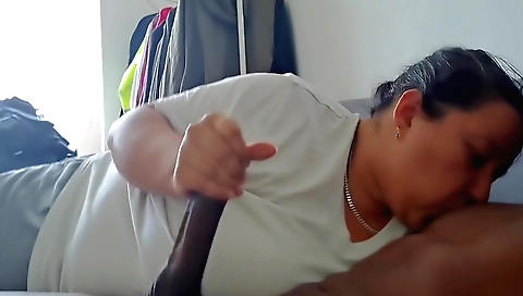 Interracial mature blonde amateur blowjob in hd video