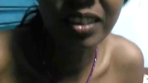Indian mature video with her pussy exposed and fingers