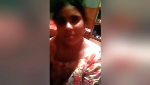 Indian chick with a nice body sucks and fucks in the village
