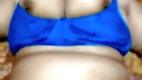 30fps amateur big boobs video with a brunette milf