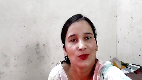 Snappi (bhabi) plays fool games and touches her shaved penis