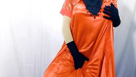Indian girlfriend rides her boyfriend's penance in her bedroom