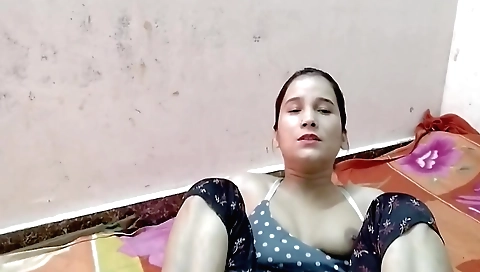 Indian beauty stretches out her hands in a solo film clip