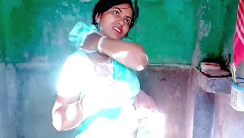 Indian girl takes off her clothes in her solo video