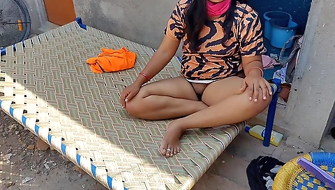 Indian brunette girl with some nice body is having fun