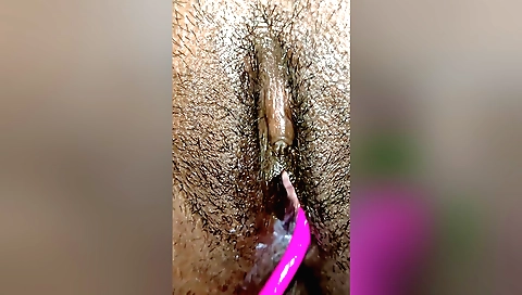 Amateur dildo and dildo fetish vid with hairy dildo