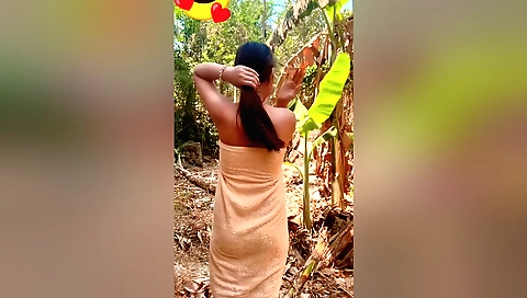 Indian amateur woman with bra and ass in red saree