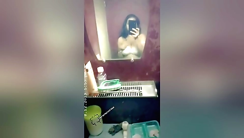 Indian girl shows off her big tits on webcam solo vid