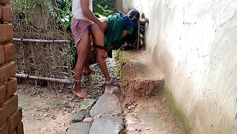 Indian chick with big boobs is getting pounded outdoors