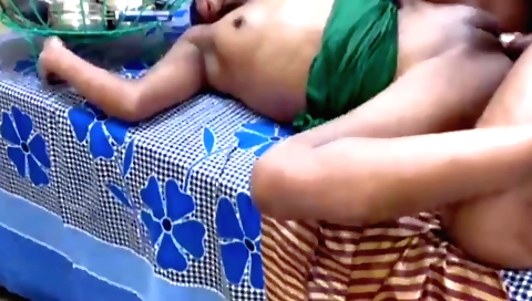 Indian amateur bhabhi with sexy lips fuck with her boyfriend